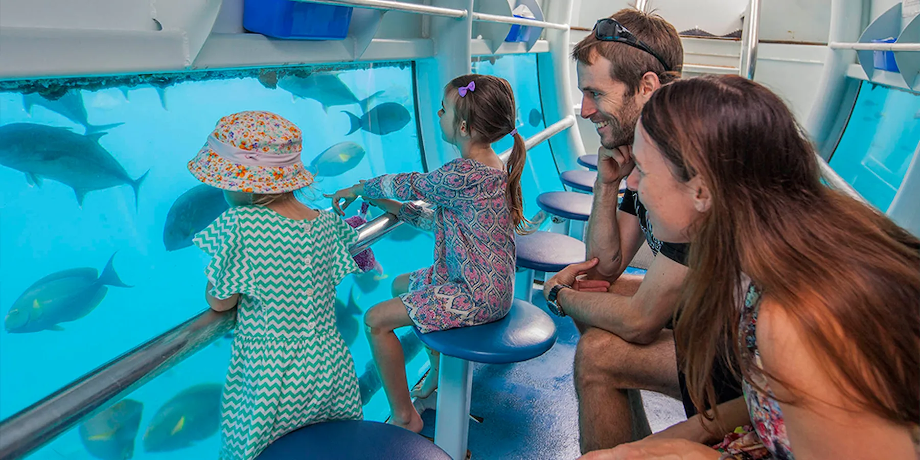 Semi Submarine Hurghada & Private City Sightseeing Tour with Transfer